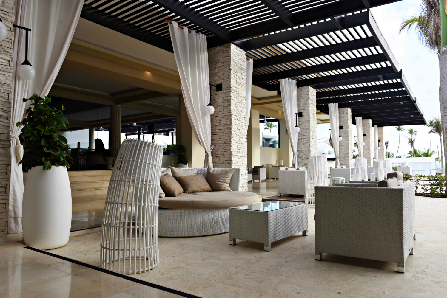 CHIC Punta Cana – Lobby-w1500-h1000