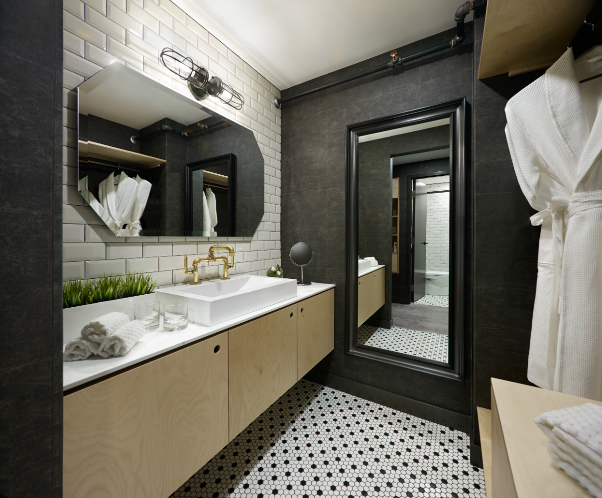 1010-02-loftkingbath-w1500-h1000