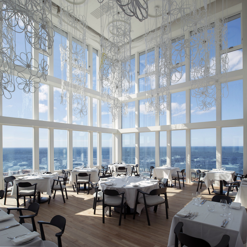 FogoIsland_Dining Room_-w1500-h1000