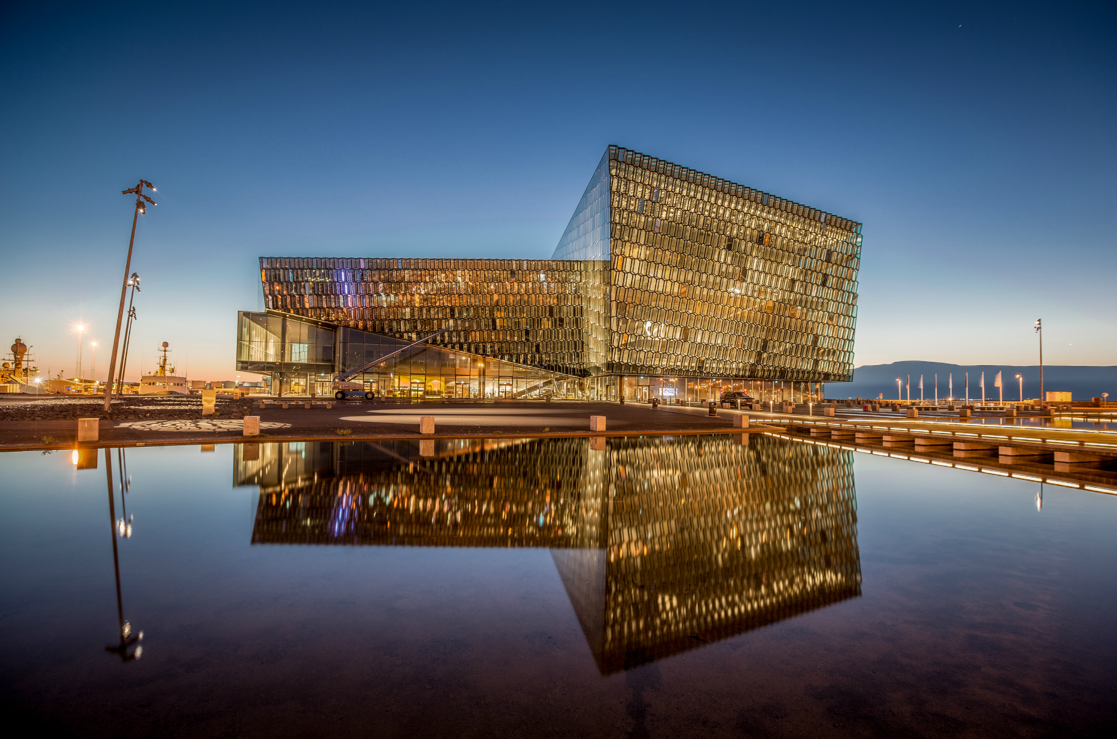 TheHarpa_Reykjavik-w2250-h1500